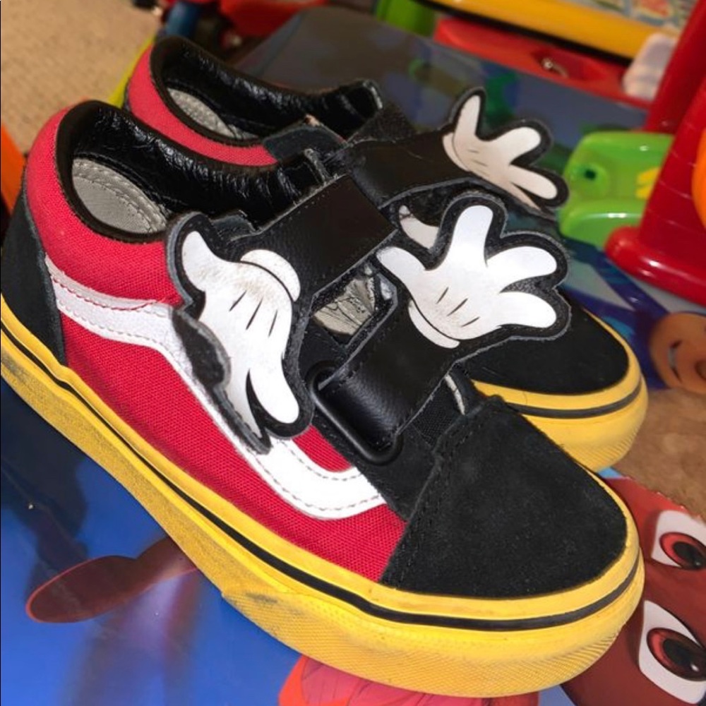 Mickey Mouse vans